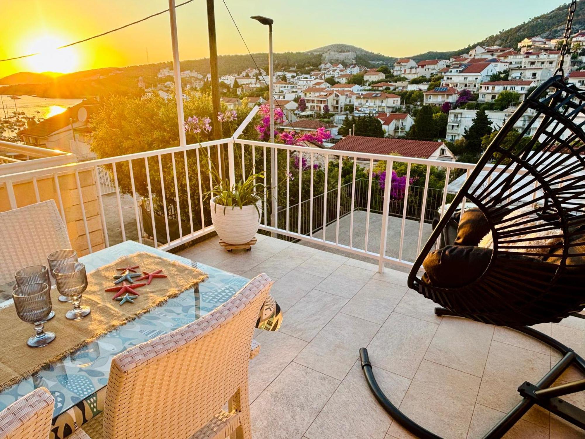 Apartment Sunny Elza 2 Hvar Town Exterior foto